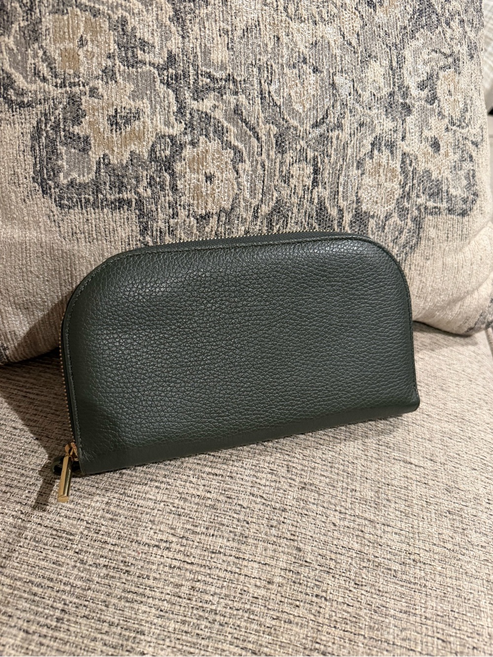 Cuyana Duo Zip Wallet Dark Olive Leather Wristlet Missing Insert EUC!